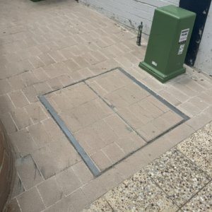 Galvanised Tile Insert Pit Cover – 900 x 600mm – For Paved & Tiled Areas