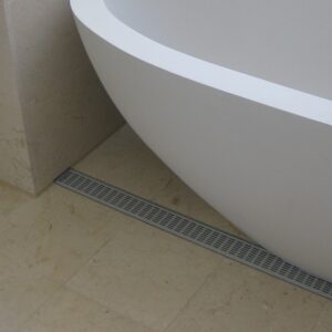 1000mm Linear Drain Lines Pattern Grate – Stainless Steel, 85 x 22mm, Centre Outlet